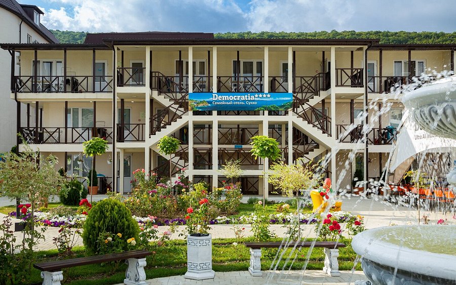 Democratia Hotel: Tempat Menginap yang Elegan dan Penuh Kenyamanan