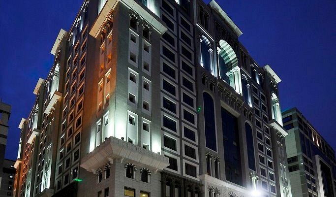 Al Aqeeq Madinah Hotel: Akomodasi Mewah dengan Keistimewaan di Kota Suci Madinah