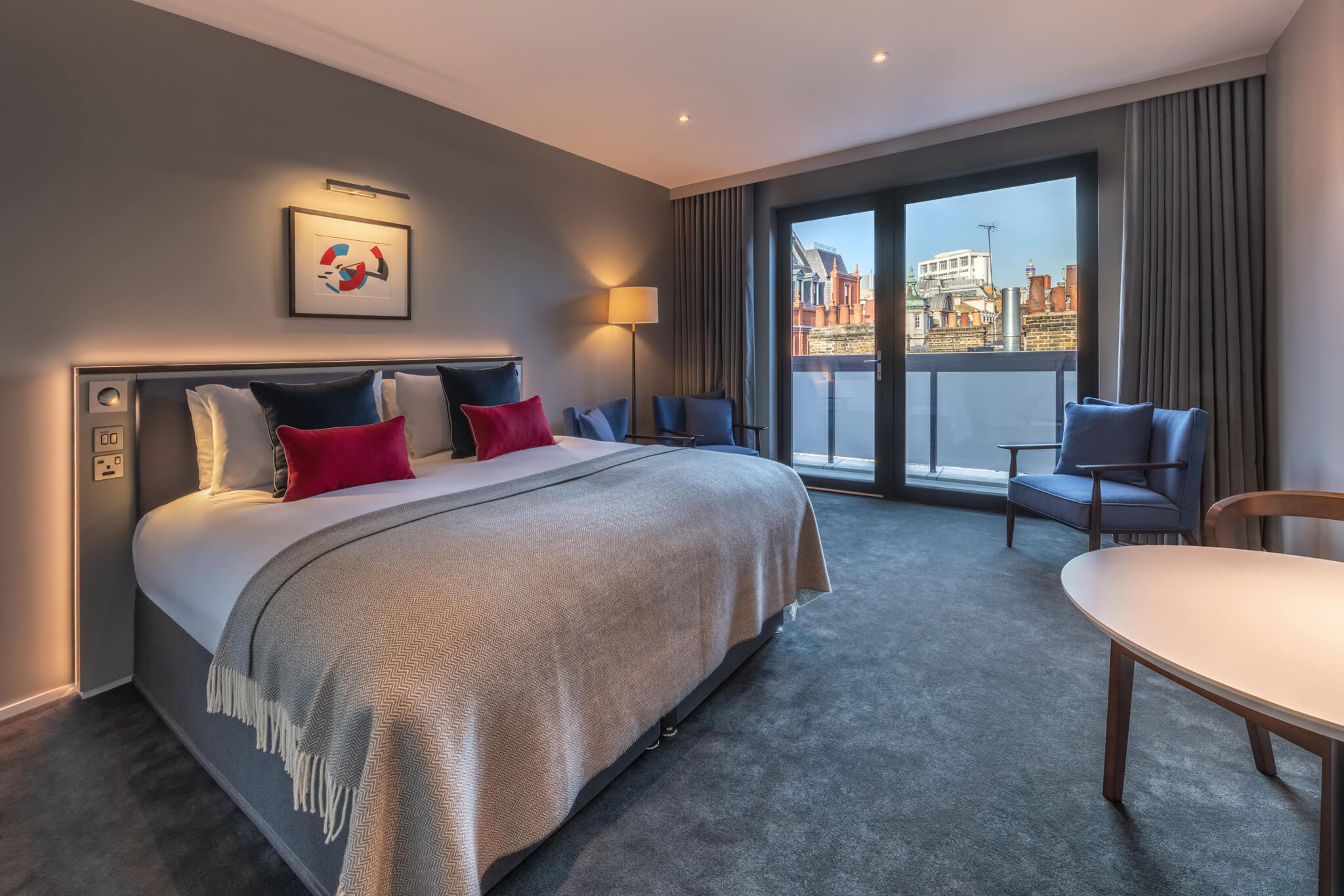 Hotel The Resident Covent Garden: Penginapan Nyaman di Pusat Kota